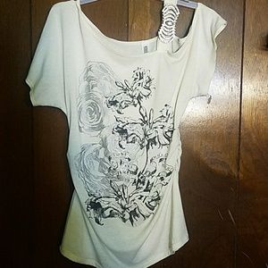 White rose designed shirt